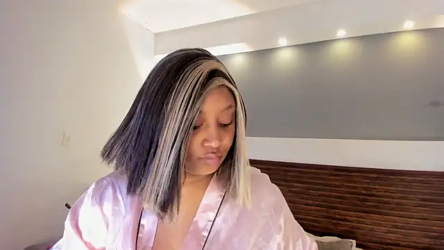 Adelehottman online show from December 5, 2025, 2:59 pm