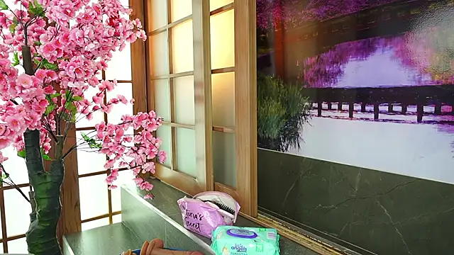 miss lizith online show from October 15, 2025, 11:07 am