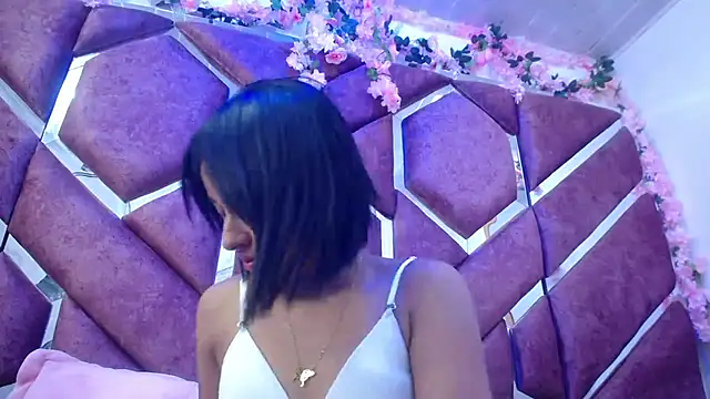 Snapshot of milly_print chatting on February 27, 2025, 8:56 am milly print online show from February 27, 2025, 8:56 am