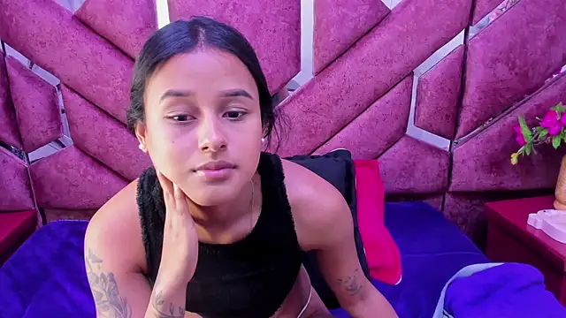 Snapshot of milly_print chatting on March 12, 2025, 3:24 am milly print online show from March 12, 2025, 3:24 am