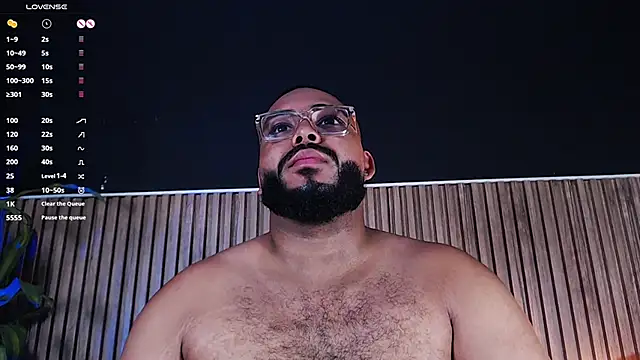 Snapshot of DilanJonnes_ chatting on February 14, 2025, 10:58 pm DilanJonnes online show from February 14, 2025, 10:58 pm