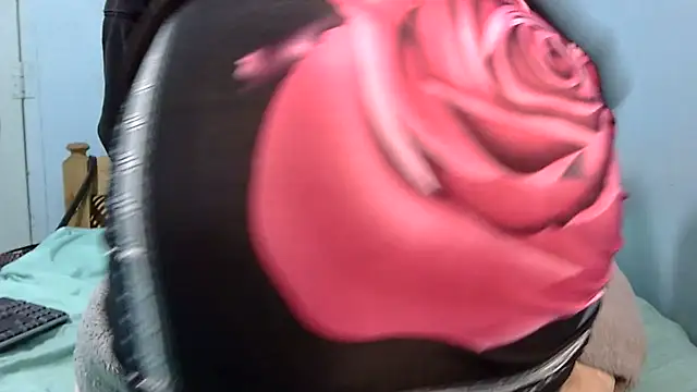 medinahswee online show from December 23, 2025, 3:17 am