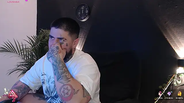 Ash gusbig online show from February 22, 2025, 3:01 am