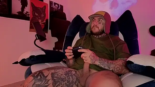 Ash gusbig online show from October 31, 2025, 3:36 am