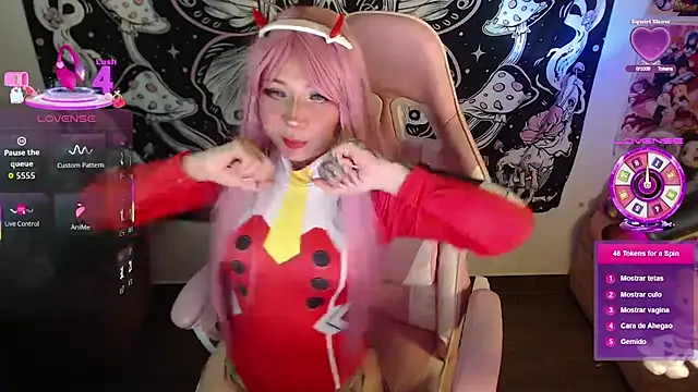 GamerCarrie online show from October 31, 2025, 8:11 am