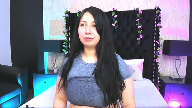 AshleeyPrincess online show from November 23, 2025, 2:16 pm