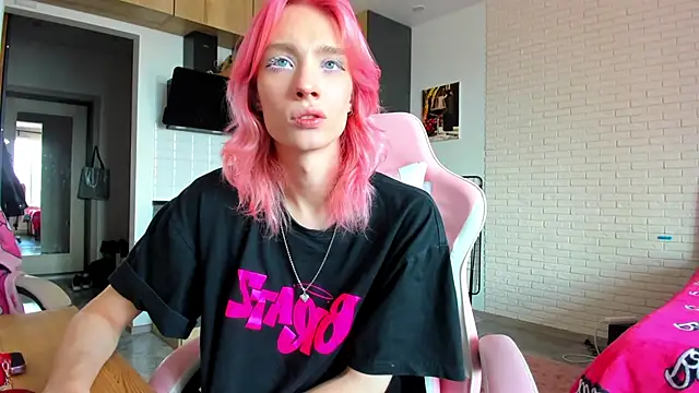  Alice Kitty online show from March 28, 2026, 6:58 am