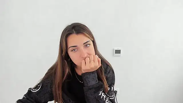 Summmmersky online show from November 9, 2025, 12:09 pm