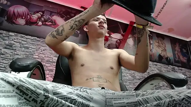 FrannBoy online show from February 17, 2025, 7:44 pm