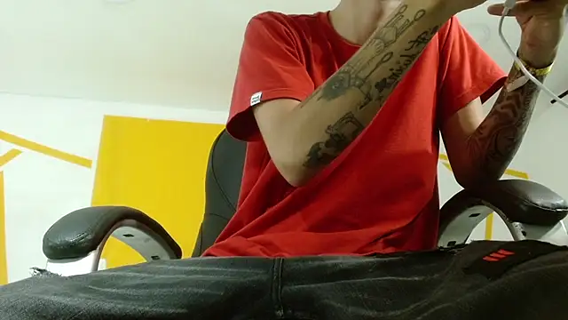 FrannBoy online show from February 28, 2025, 6:31 pm