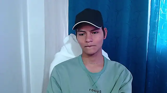 alanprince44 online show from January 26, 2025, 2:52 pm