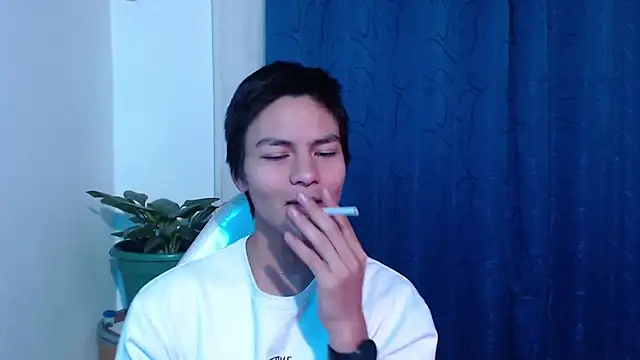 alanprince44 online show from January 21, 2025, 11:24 pm