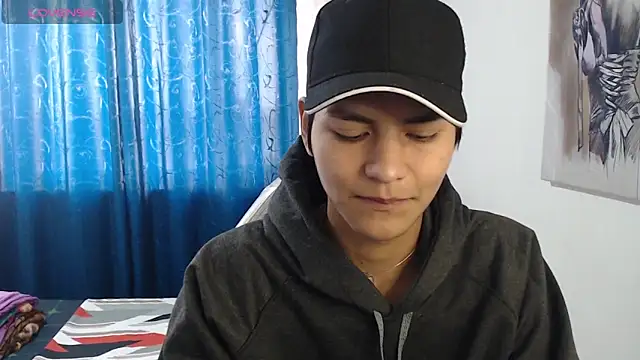 alanprince44 online show from January 10, 2025, 2:13 pm