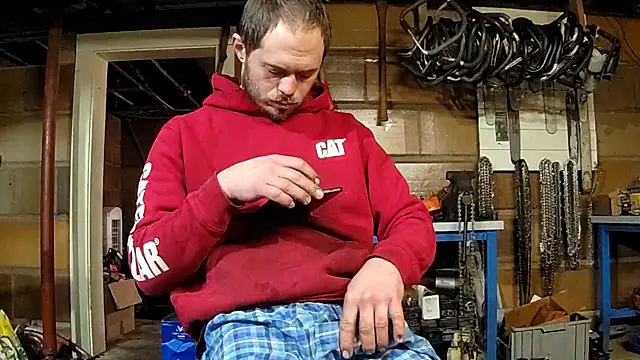 Snapshot of Bigoleslong98765 chatting on February 14, 2026, 7:36 pm Bigoleslong98765 online show from February 14, 2026, 7:36 pm