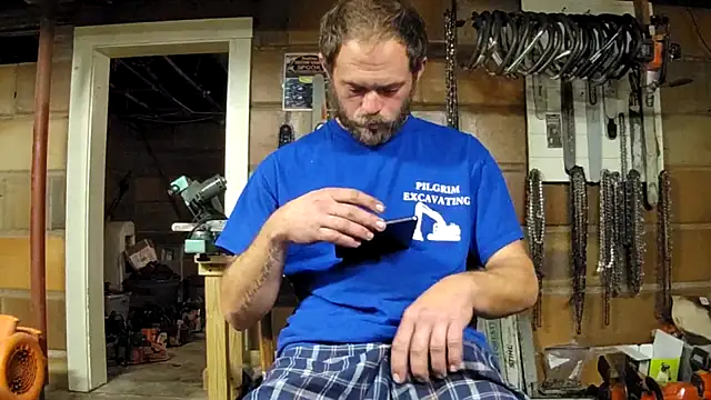 Snapshot of Bigoleslong98765 chatting on November 5, 2025, 6:27 am Bigoleslong98765 online show from November 5, 2025, 6:27 am