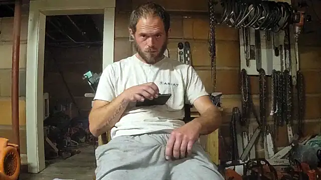 Snapshot of Bigoleslong98765 chatting on November 1, 2025, 9:03 am Bigoleslong98765 online show from November 1, 2025, 9:03 am