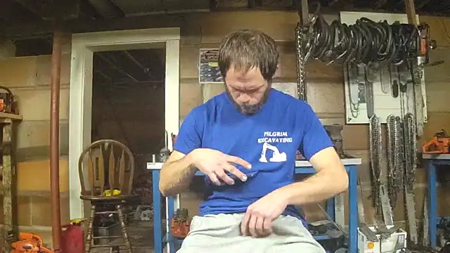 Snapshot of Bigoleslong98765 chatting on December 18, 2025, 5:23 am Bigoleslong98765 online show from December 18, 2025, 5:23 am