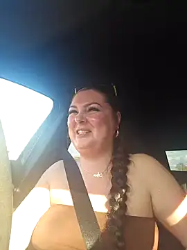 Britishbella online show from March 20, 2025, 3:36 pm