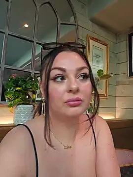 Britishbella online show from September 19, 2025, 3:16 pm