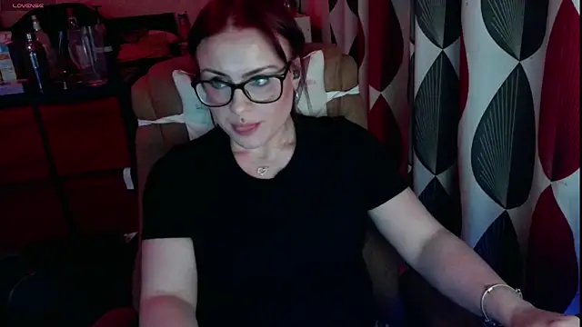 submissiveslut1996 online show from May 10, 2026, 9:38 pm