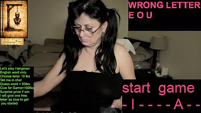 YourDreamLoverr online show from April 10, 2026, 11:45 pm