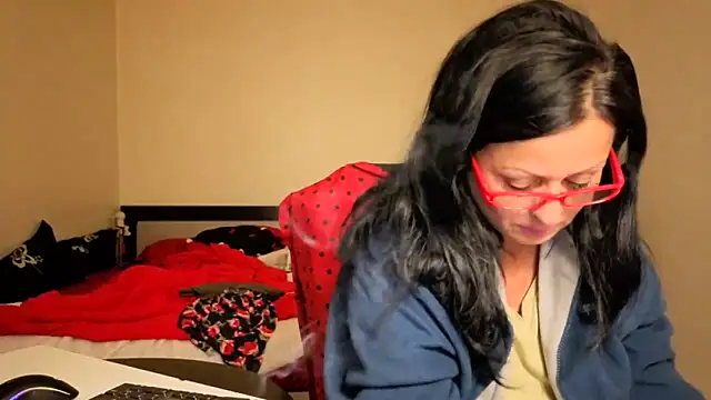 Snapshot of YourDreamLoverr chatting on October 9, 2025, 11:16 pm YourDreamLoverr online show from October 9, 2025, 11:16 pm