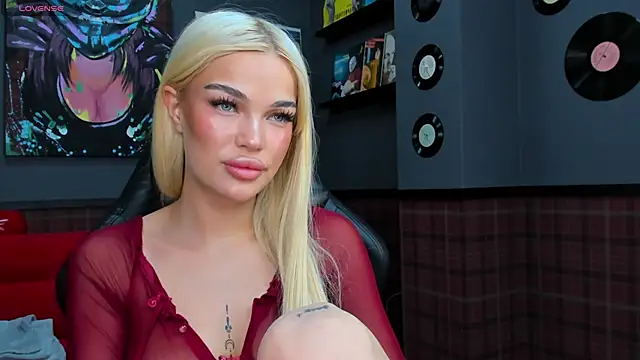 Angel Sapphire  online show from March 12, 2025, 9:55 am