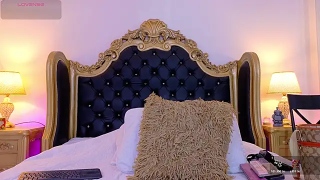 AdelinaVans online show from April 6, 2026, 3:35 pm