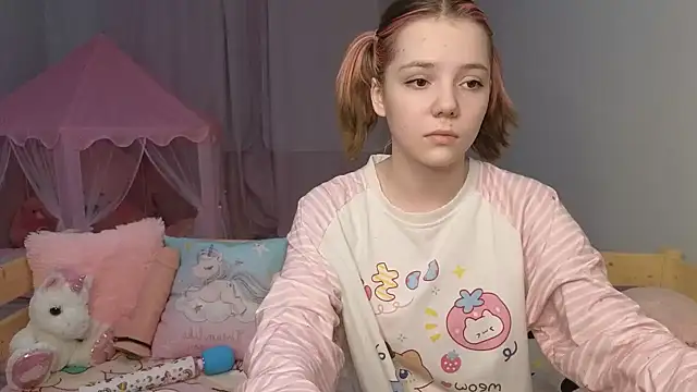 Snapshot of PrincessLittleKiki chatting on February 16, 2026, 4:49 pm PrincessLittleKiki online show from February 16, 2026, 4:49 pm