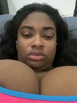 Snapshot of _MARRTINNA_ chatting on January 19, 2025, 7:25 am MARRTINNA online show from January 19, 2025, 7:25 am