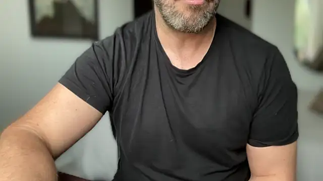 Mr Beef online show from November 14, 2025, 11:58 am