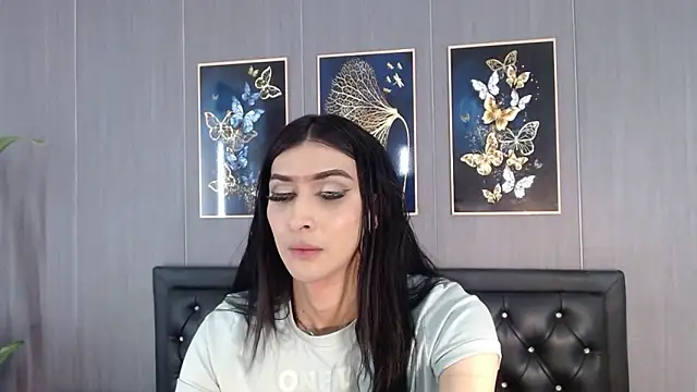 Snapshot of Evelynn_sex_ chatting on March 10, 2025, 12:49 pm Evelynn sex online show from March 10, 2025, 12:49 pm