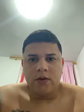 Jefrey0298 online show from April 3, 2026, 9:43 pm