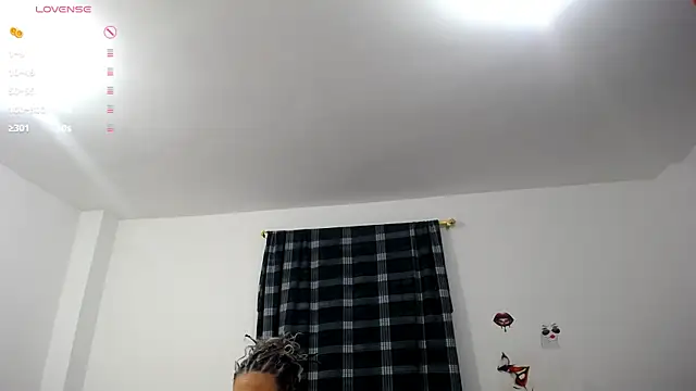 Snapshot of Uzziah_Sabag chatting on February 6, 2026, 1:45 am Uzziah Sabag online show from February 6, 2026, 1:45 am