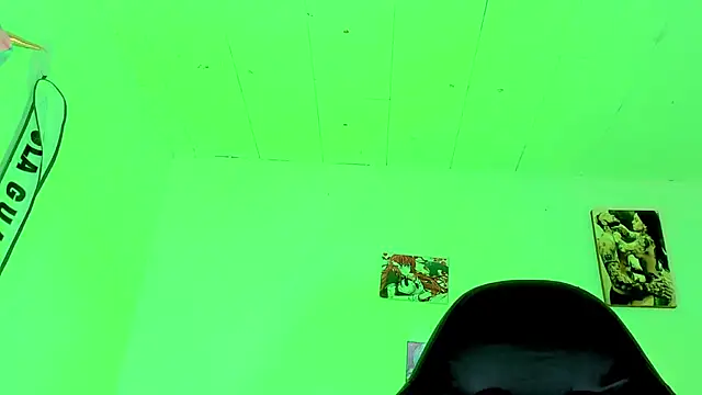 naomy  xx online show from September 30, 2025, 3:01 am