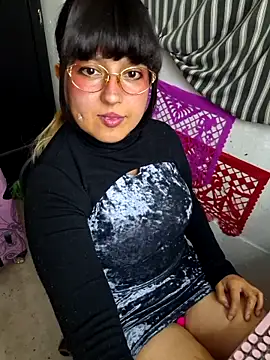 Snapshot of Derry_Cooper chatting on November 5, 2025, 2:47 am Derry Cooper online show from November 5, 2025, 2:47 am