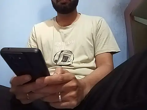 cuckhair online show from August 4, 2026, 5:45 am