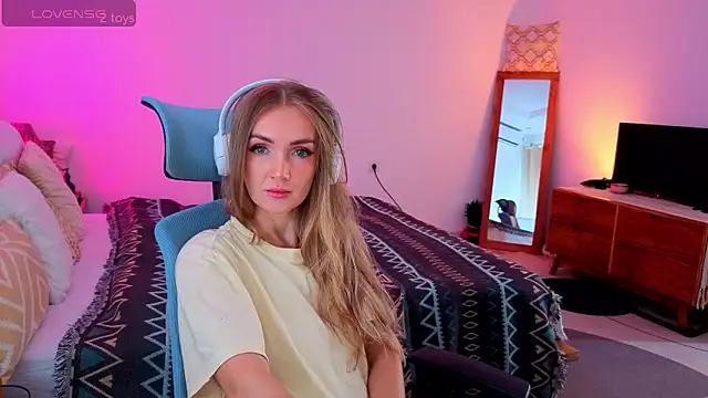 PrincessVS online show from November 8, 2025, 3:54 am