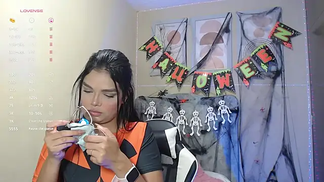 lindsay sweet2 online show from October 26, 2025, 5:52 am