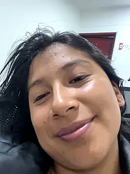 LinnaGardenia online show from October 1, 2025, 5:50 pm