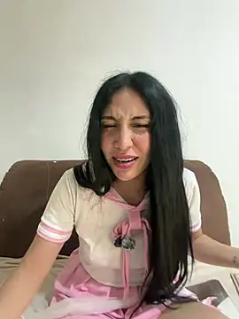 Snapshot of LunaAurora3 chatting on July 17, 2026, 6:21 am LunaAurora3 online show from July 17, 2026, 6:21 am
