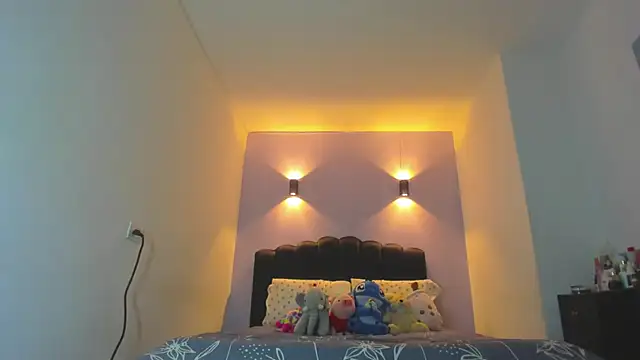 Sofia Clauss  online show from March 24, 2026, 4:45 am