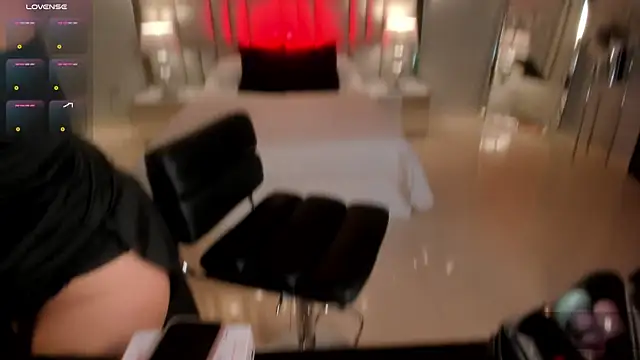 AnnaBrooks1 online show from November 18, 2025, 7:50 pm