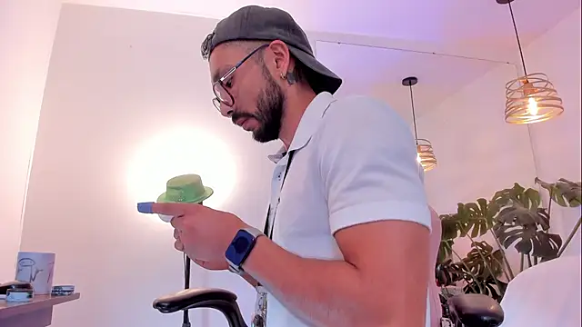 Tom cooper  online show from November 13, 2025, 12:09 pm