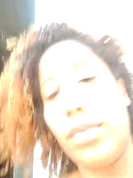 Snapshot of zandra_kiman chatting on April 19, 2026, 6:10 pm zandra kiman online show from April 19, 2026, 6:10 pm