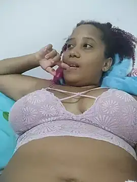 Snapshot of zandra_kiman chatting on September 17, 2025, 5:09 am zandra kiman online show from September 17, 2025, 5:09 am