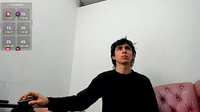 Snapshot of JeanRam18 chatting on September 19, 2025, 6:56 pm JeanRam18 online show from September 19, 2025, 6:56 pm