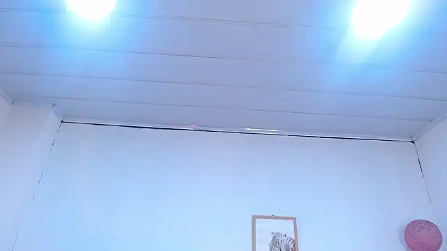 Snapshot of candy_lux_ chatting on February 22, 2026, 5:36 pm candy lux online show from February 22, 2026, 5:36 pm