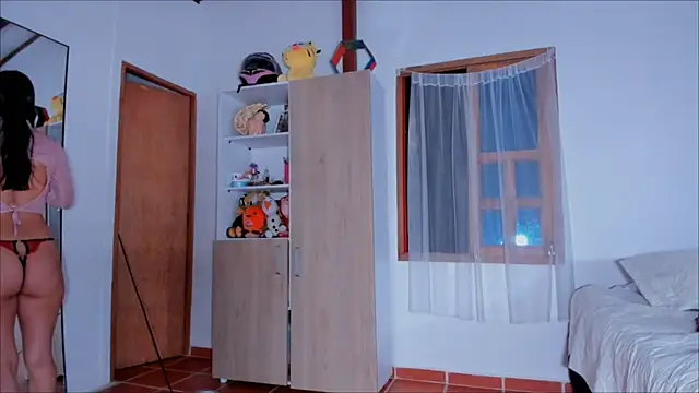 Lauren A online show from March 19, 2025, 1:21 am