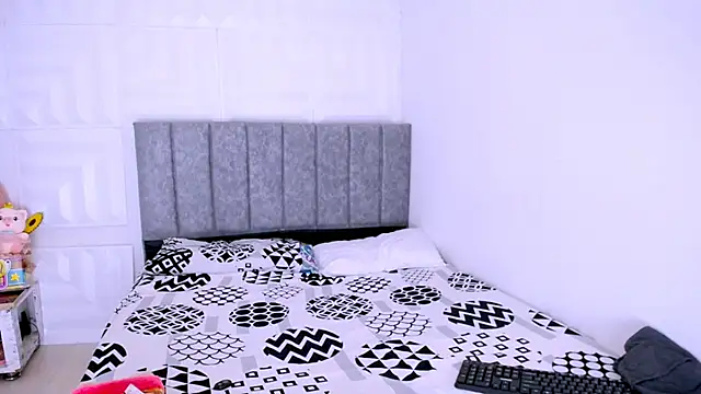 Snapshot of nataly_red chatting on March 7, 2025, 5:38 pm nataly red online show from March 7, 2025, 5:38 pm